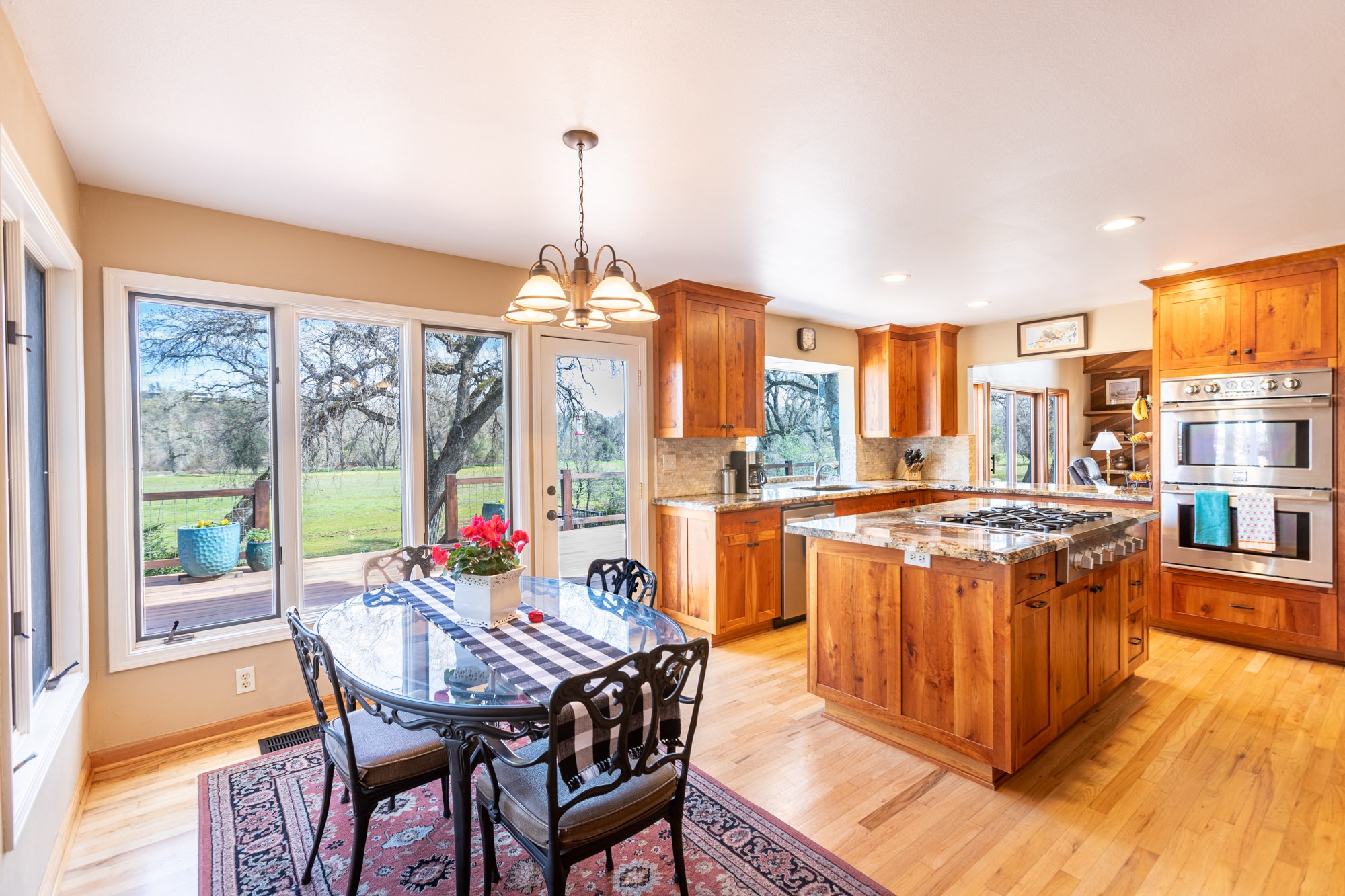 Kitchen and dining area